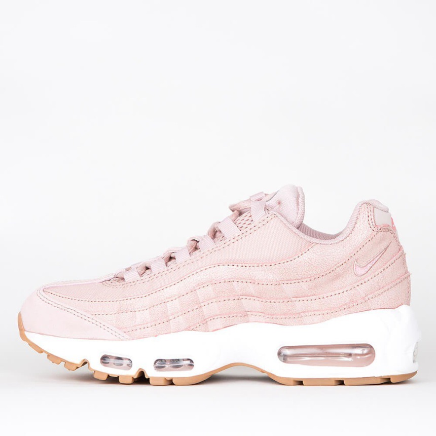 chaussure de foot nike vissé