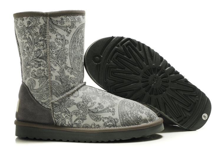 ugg chausse grand ou petit